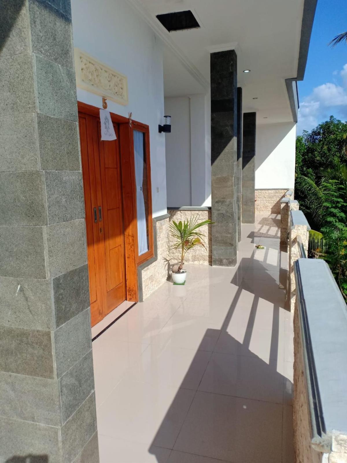 Hotel D'Transit Batununggul Exterior foto